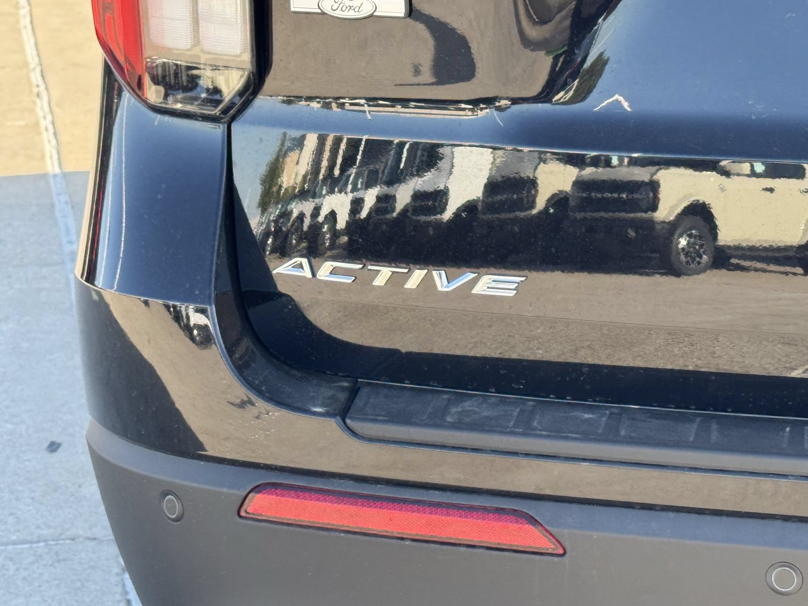 New 2026 Ford Explorer Active w/ Active Comfort Package RWD image 7