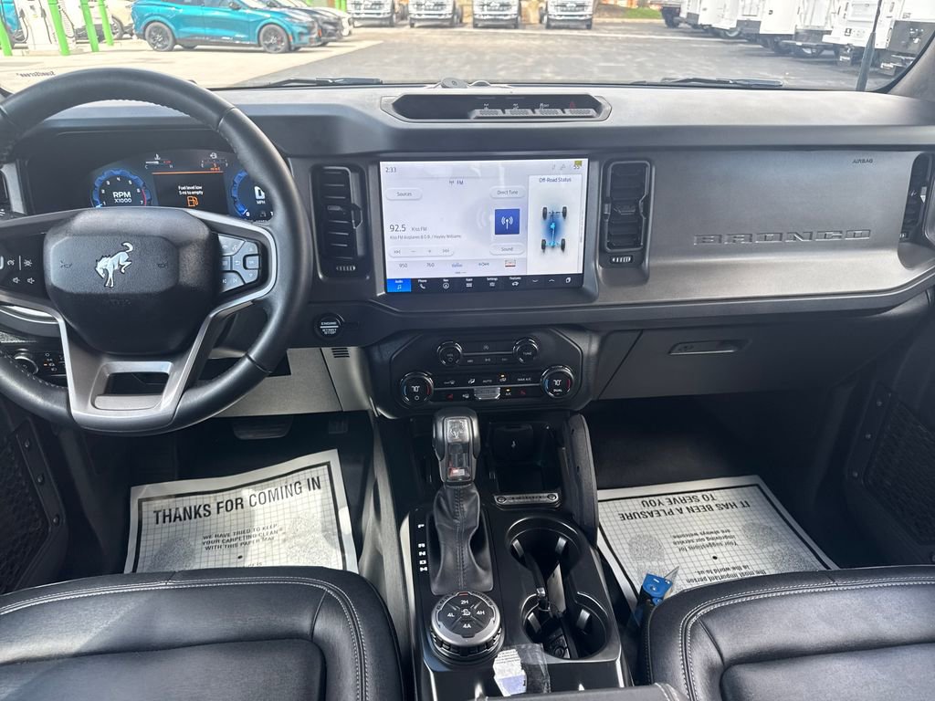 Used 2025 Ford Bronco Big Bend w/ Black Diamond Package image 22