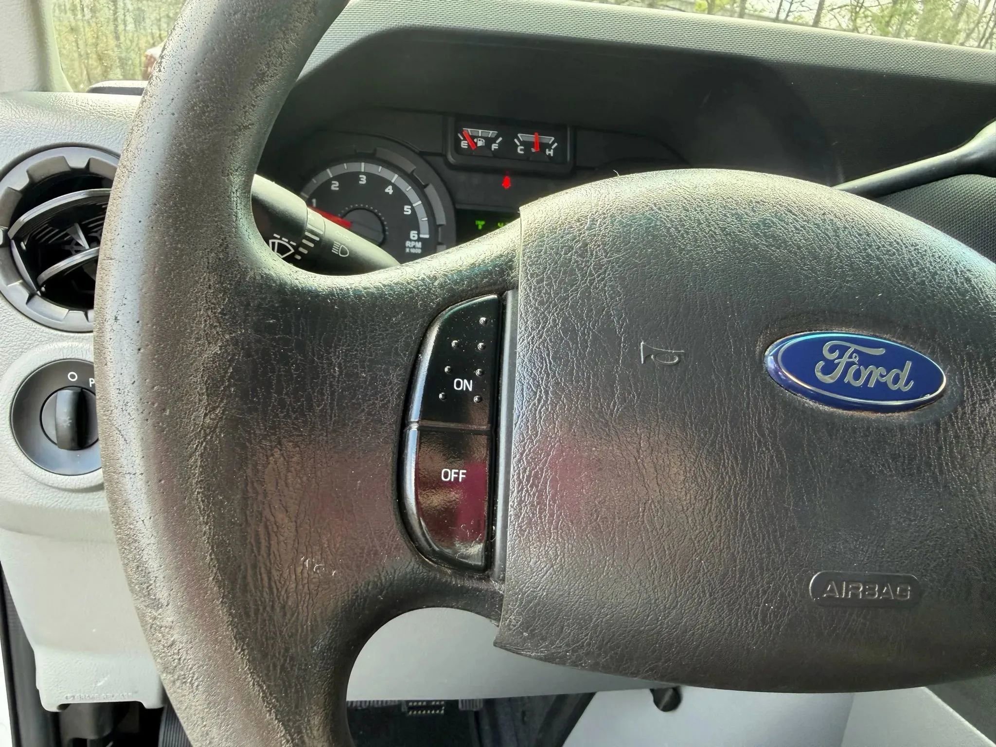 Used 2010 Ford E-250 and Econoline 250 image 14