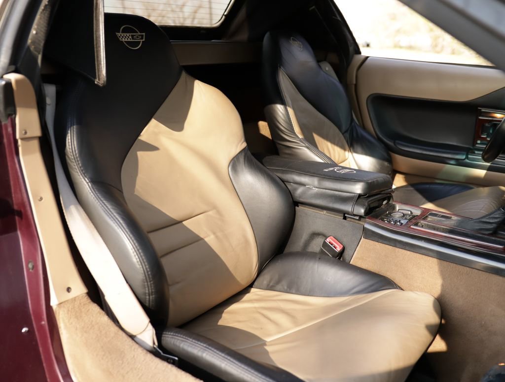 Used 1995 Chevrolet Corvette Convertible image 22