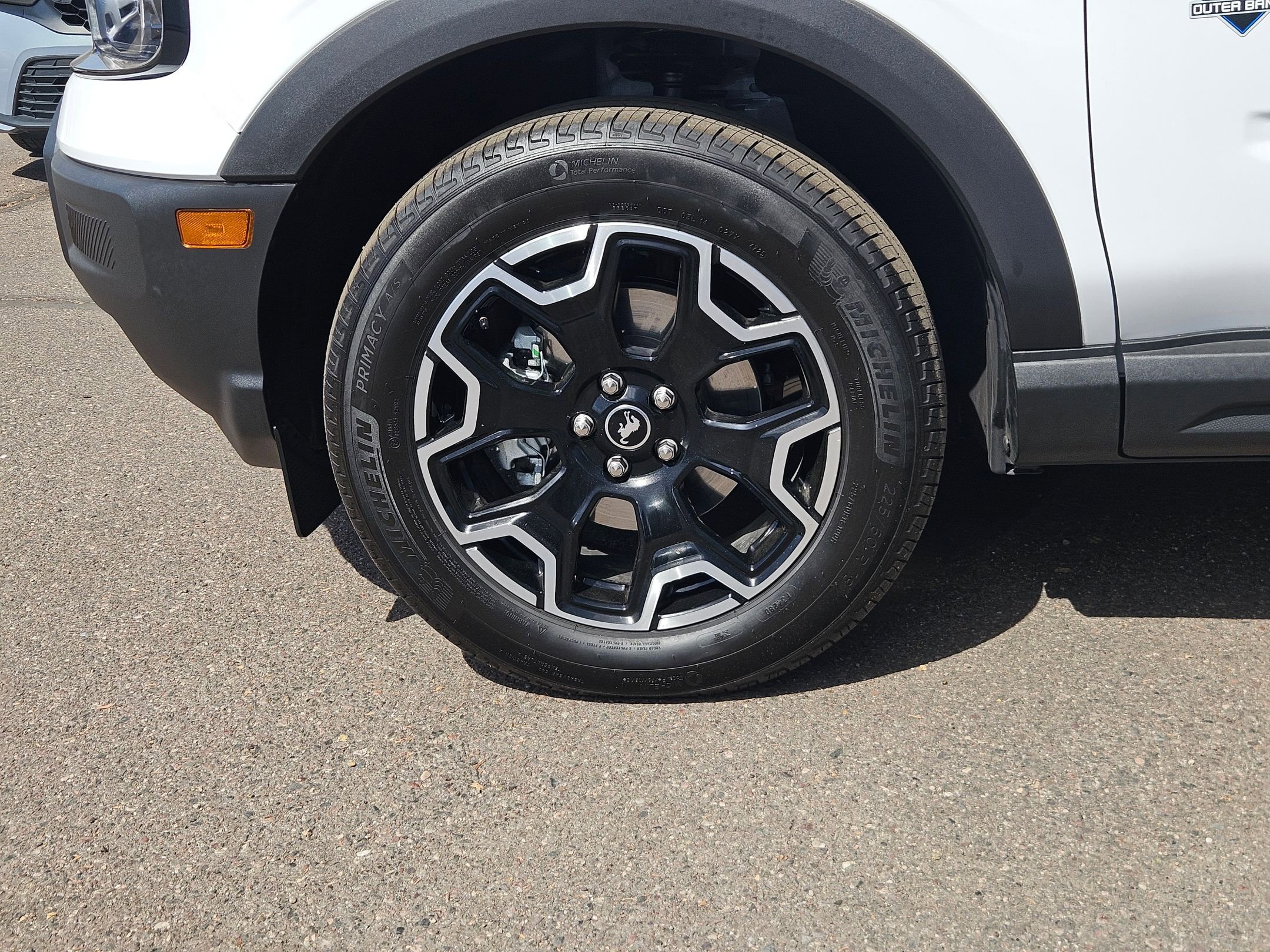 Used 2025 Ford Bronco Sport Outer Banks AWD/4WD image 10