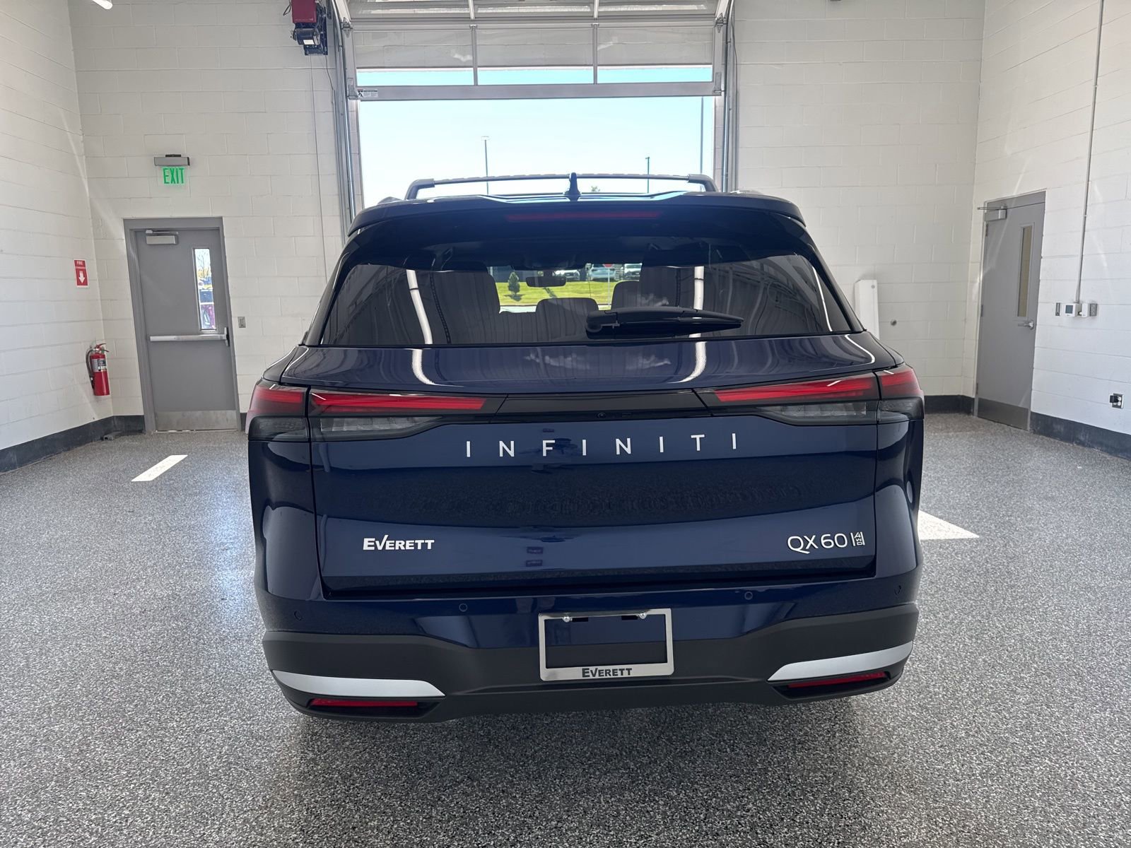 New 2026 INFINITI QX60 Luxe w/ Cargo Package AWD/4WD image 3