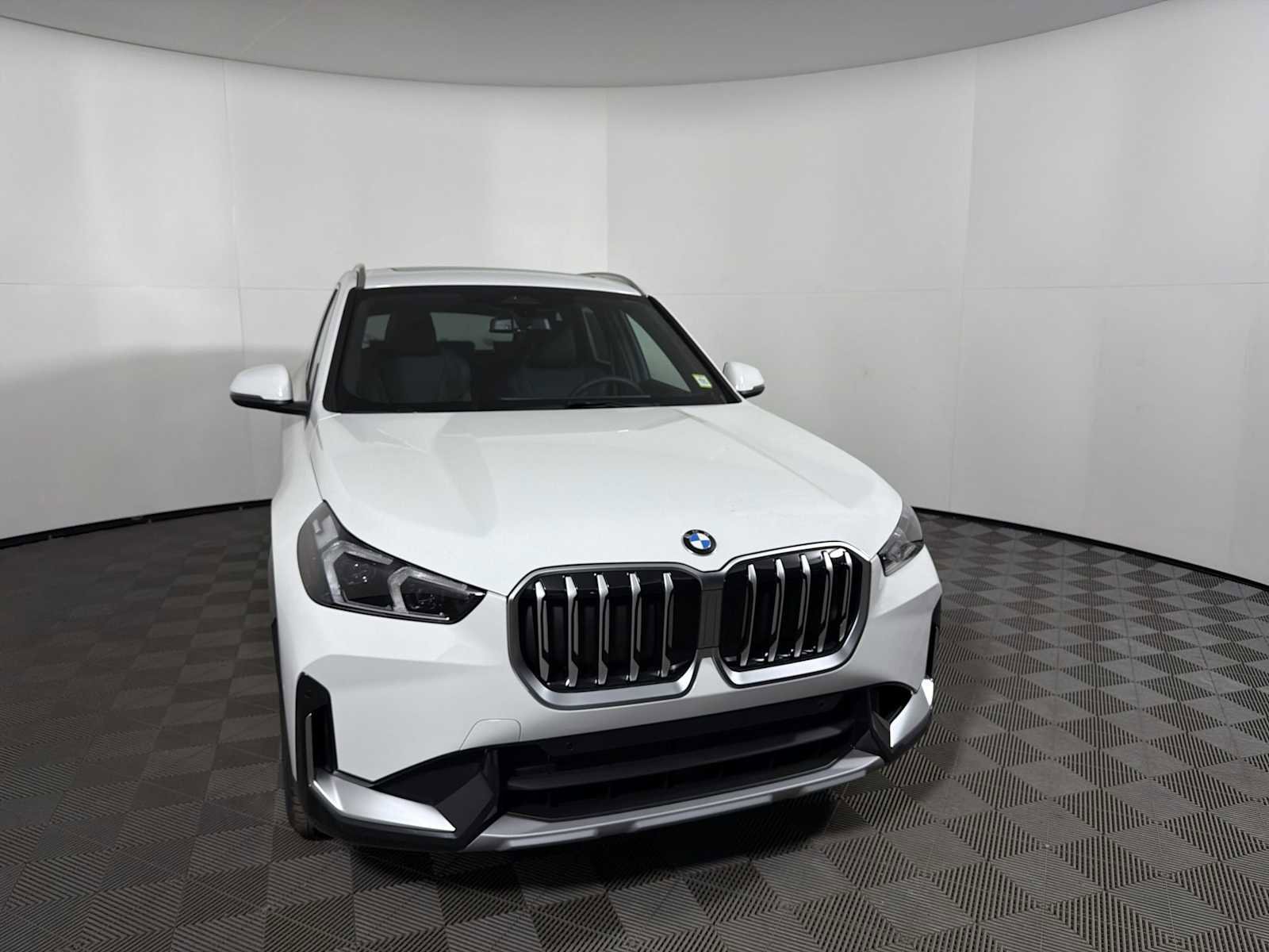 New 2026 BMW X1 xDrive28i w/ Convenience Package image 6