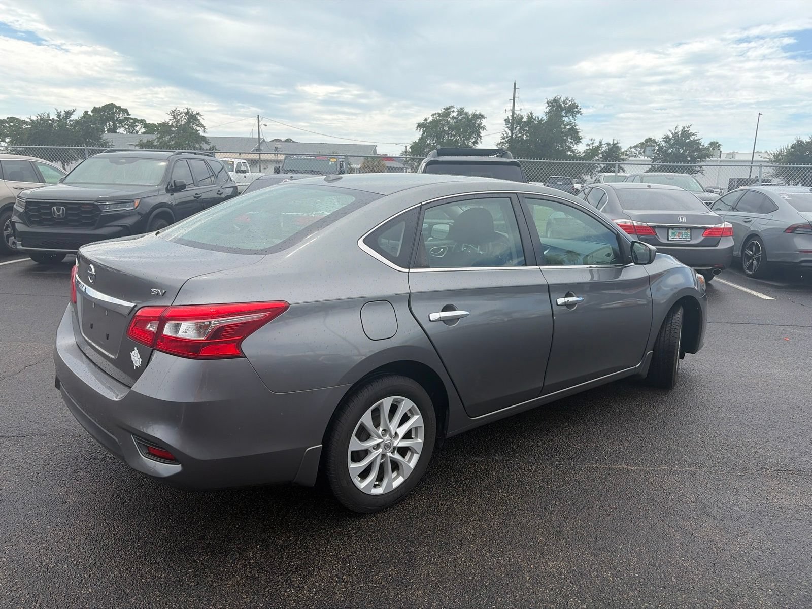 Used 2018 Nissan Sentra SV FWD image 7