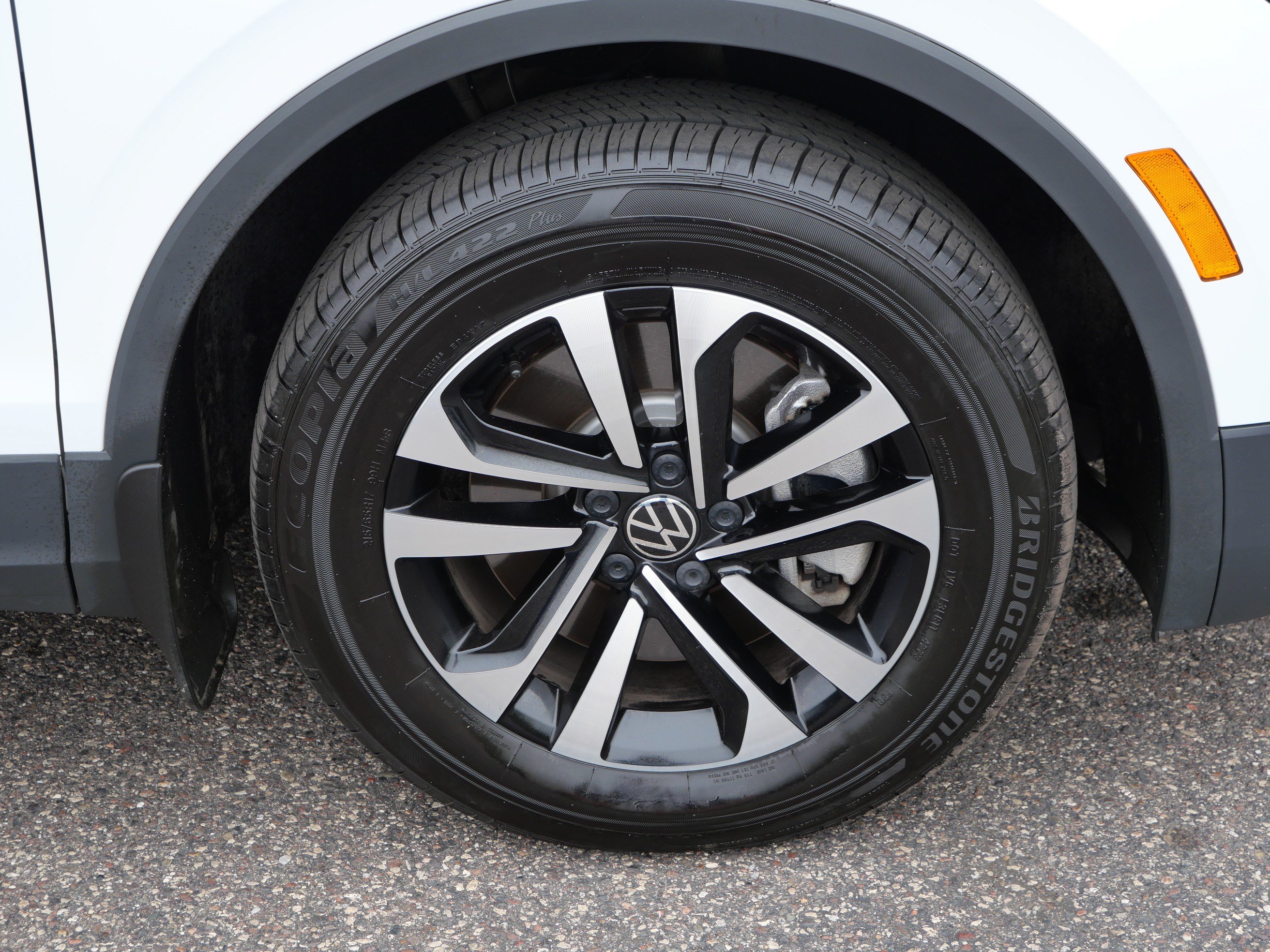 Used 2024 Volkswagen Tiguan S w/ MDO Package, Two-Row AWD/4WD image 15
