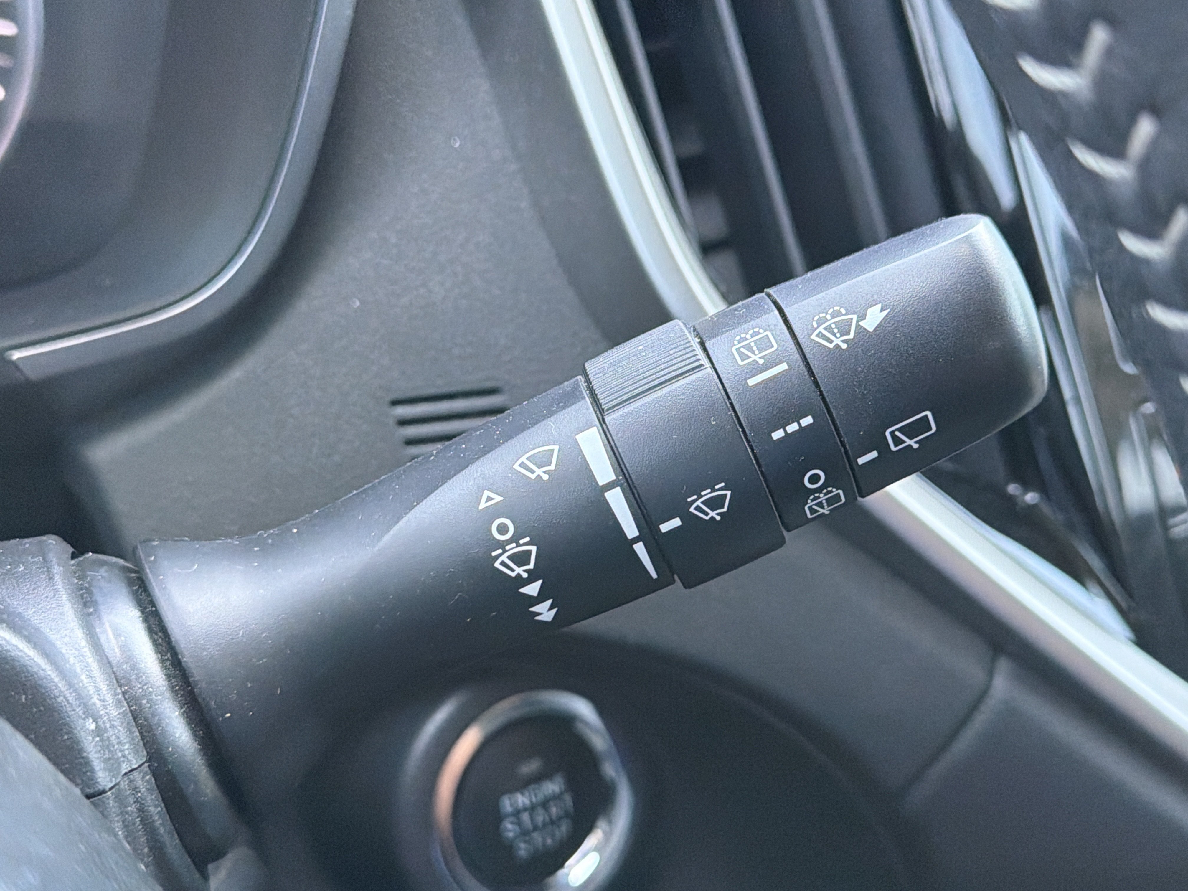 Used 2025 Subaru Ascent Limited AWD/4WD image 17