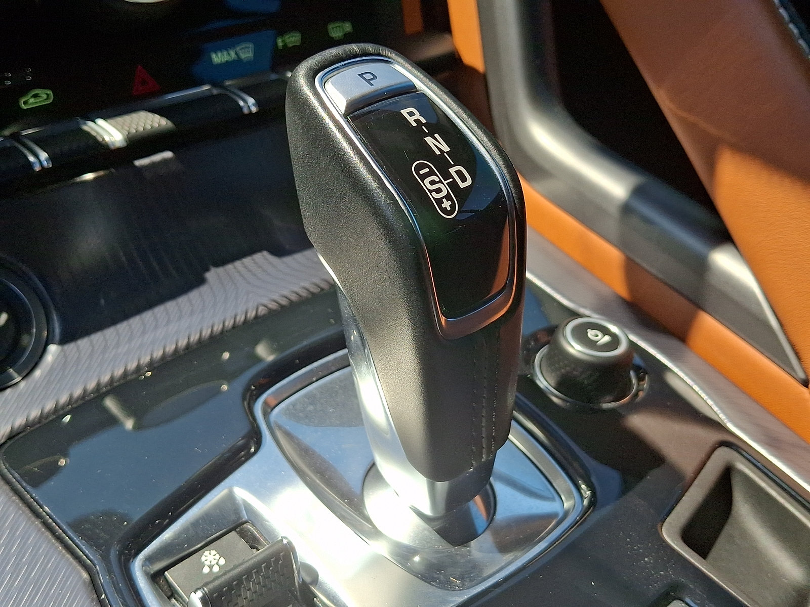 Used 2020 Jaguar F-TYPE Coupe RWD image 13