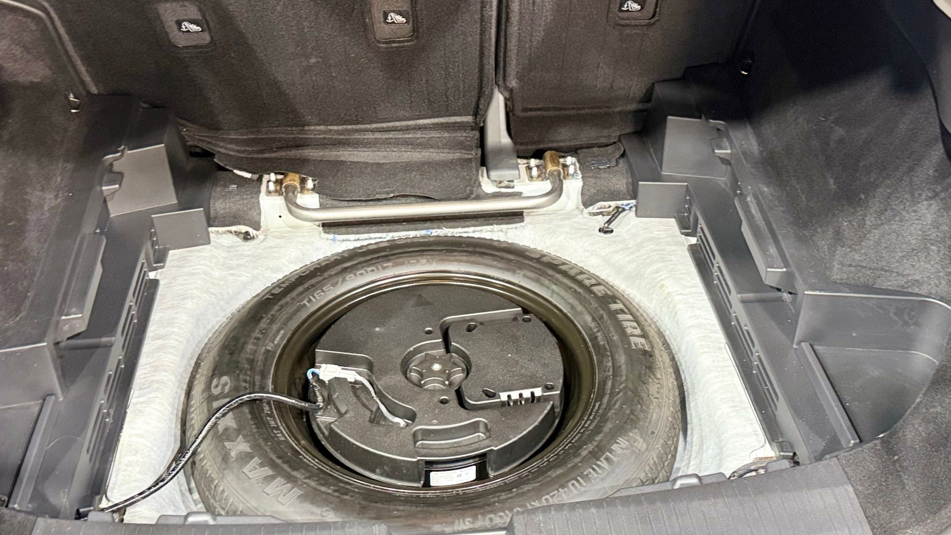 Used 2023 Nissan Rogue SV w/ SV Premium B Package image 30