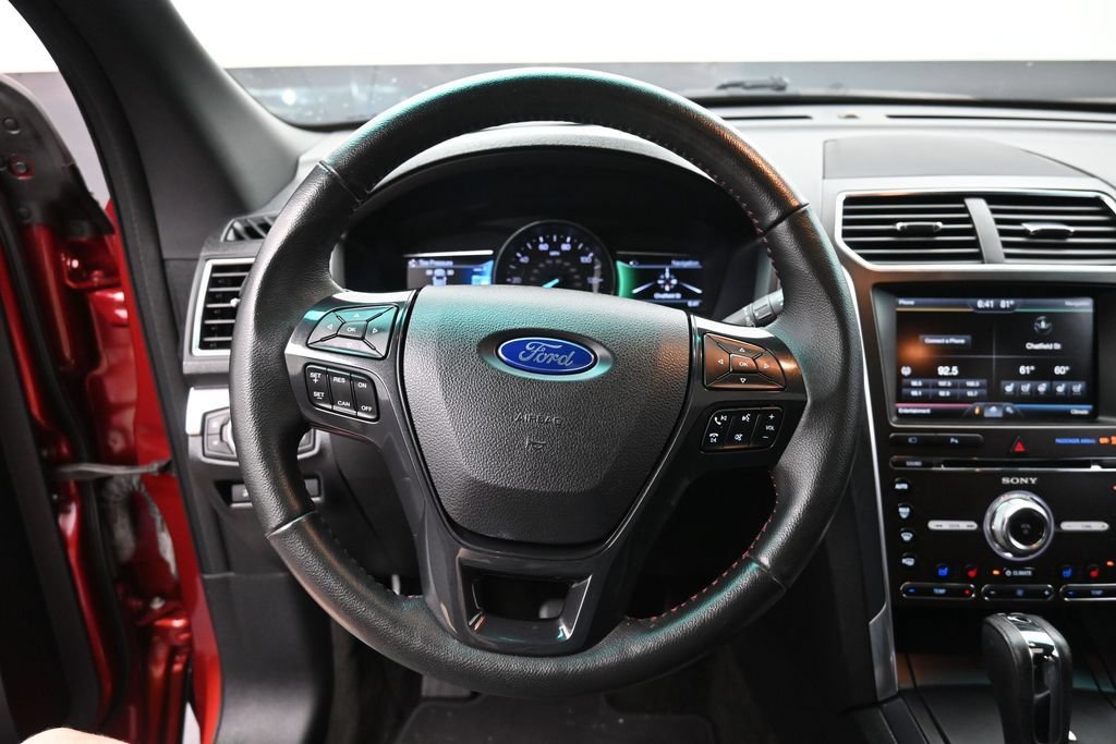 Used 2016 Ford Explorer Sport w/ Equipment Group 401A AWD/4WD image 29