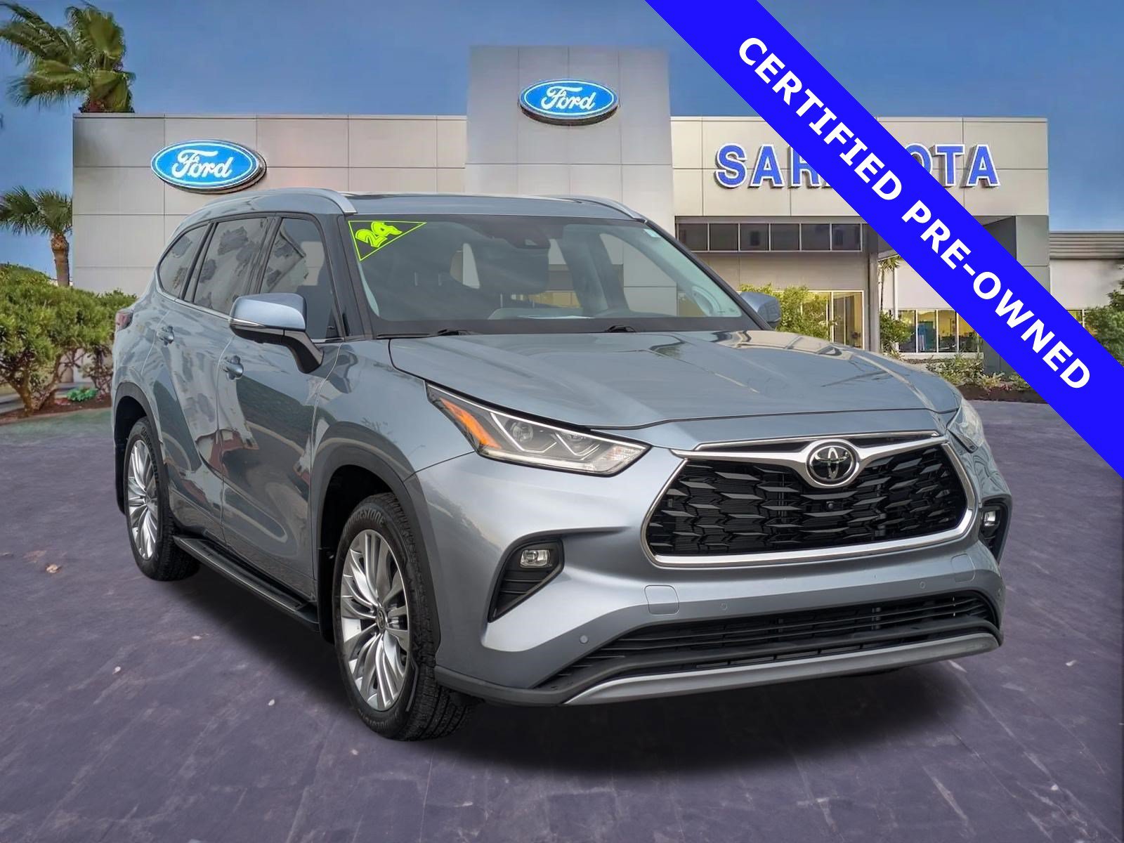 Used 2024 Toyota Highlander Platinum