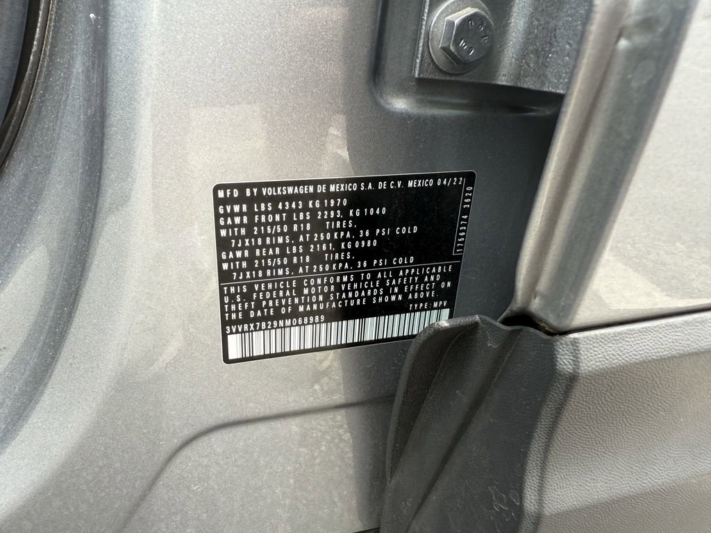 Used 2022 Volkswagen Taos SE FWD image 28