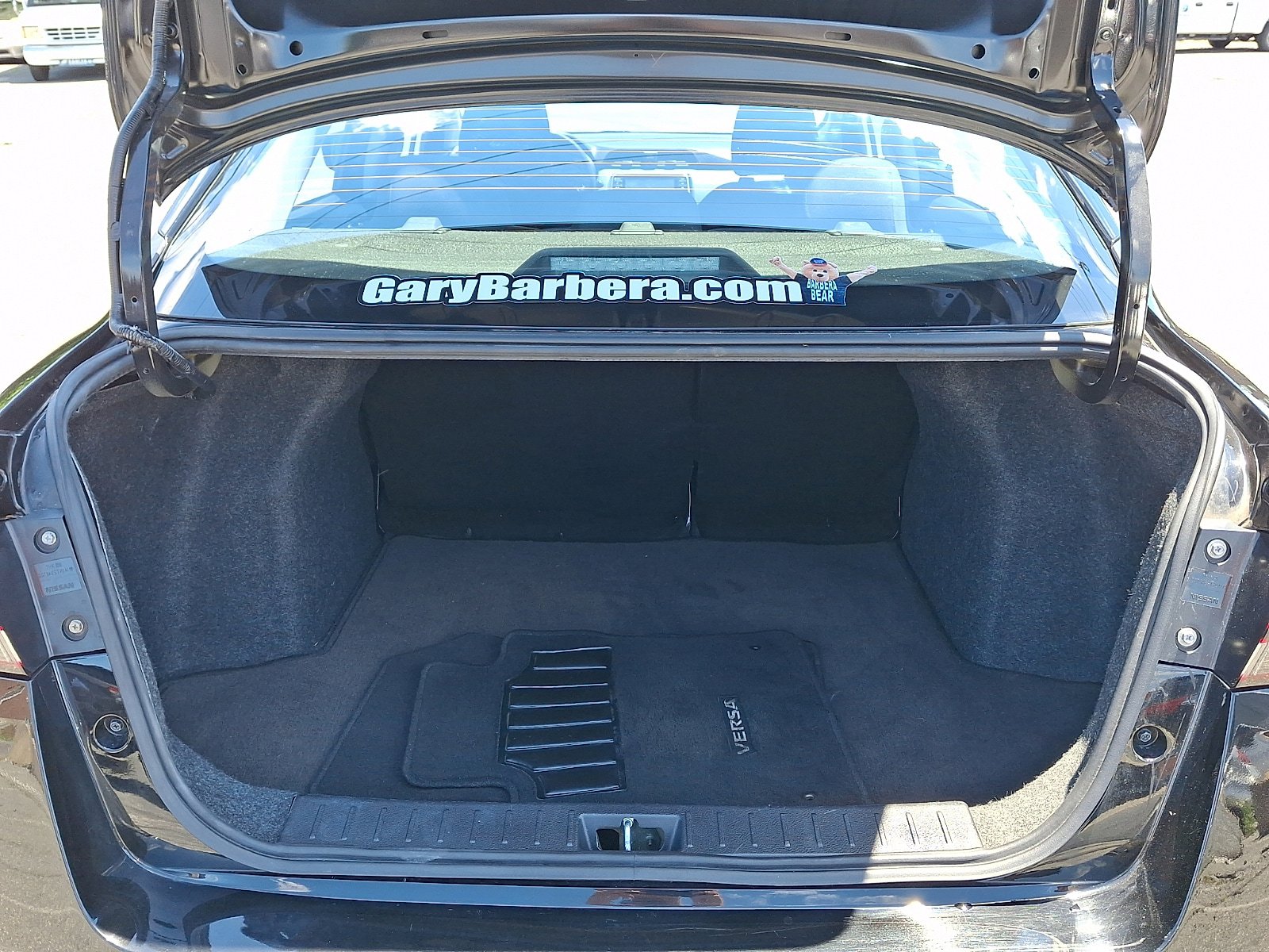 Used 2023 Nissan Versa SV FWD image 27