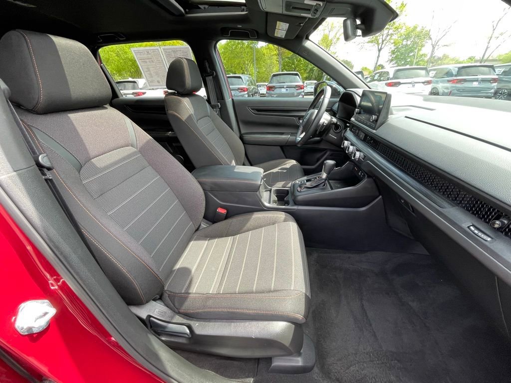 Certified 2025 Honda CR-V Sport image 32