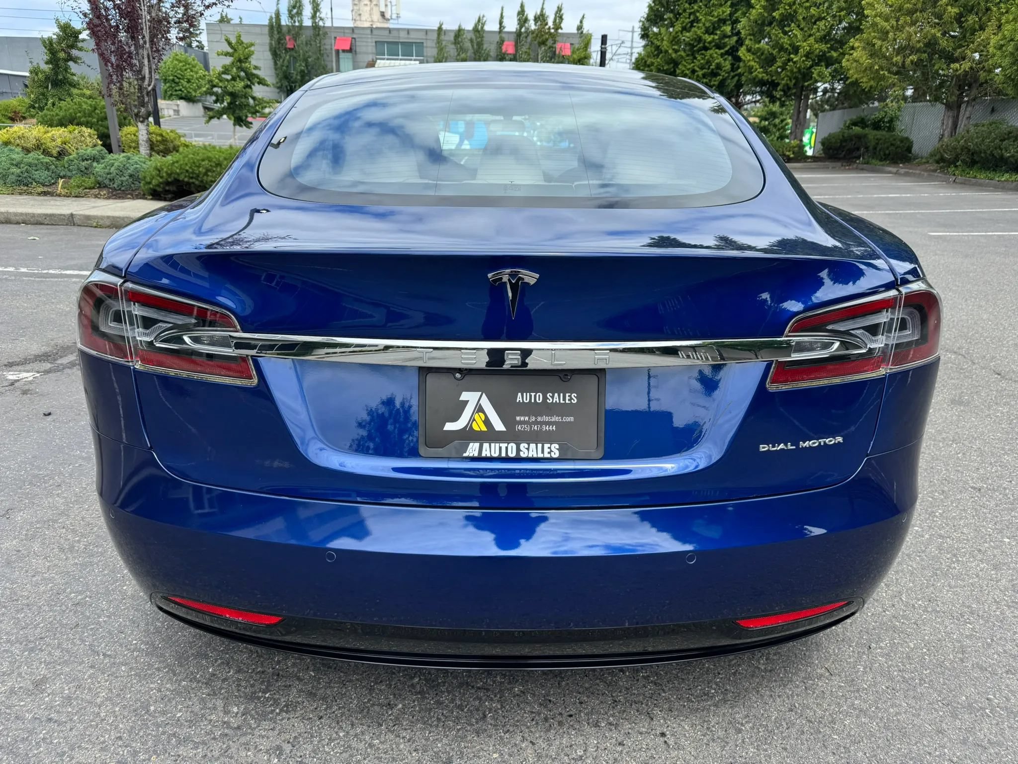 Used 2020 Tesla Model S Long Range Plus AWD/4WD image 9