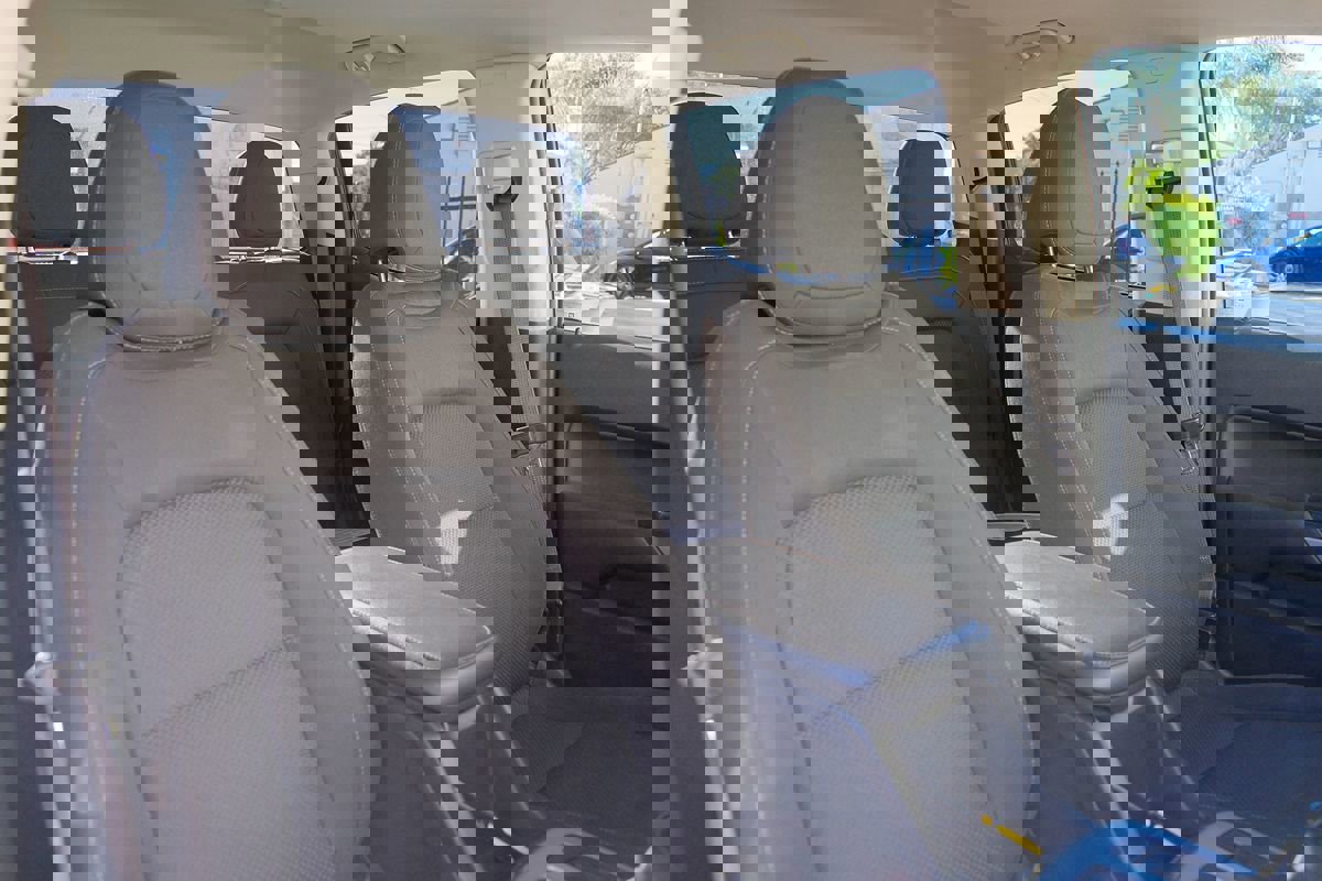 Used 2022 Chevrolet Colorado LT w/ Safety Package image 26