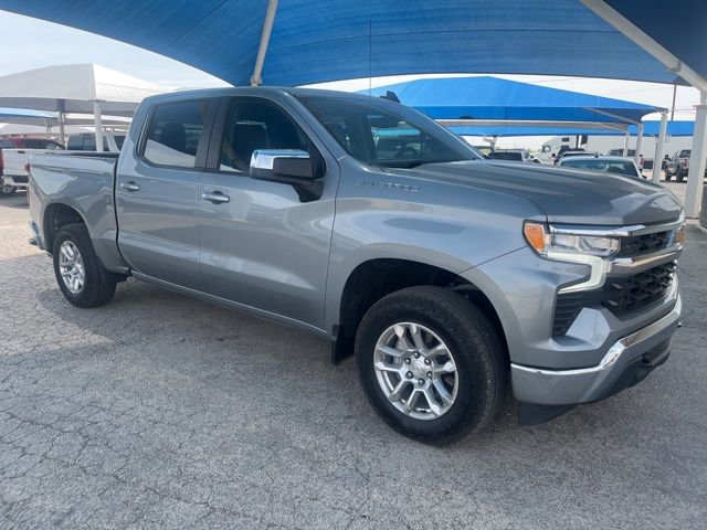 Used 2023 Chevrolet Silverado 1500 LT image 3