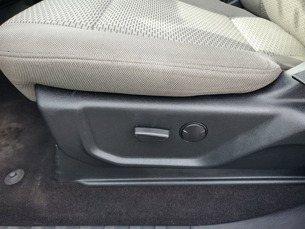 Used 2019 Ford F150 XLT w/ XTR Package image 10