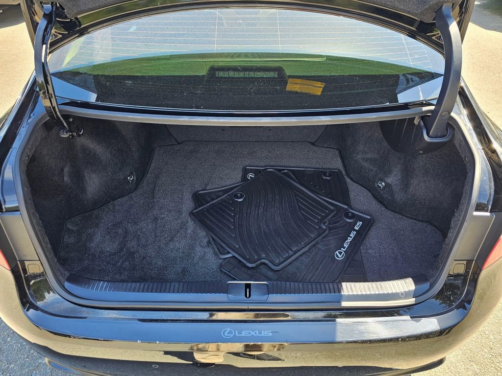 Used 2014 Lexus ES 350 w/ Ultra Luxury Package FWD image 13