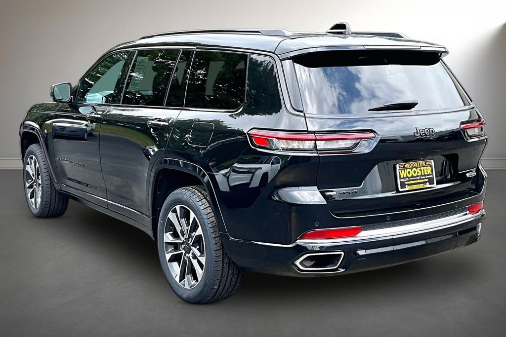 Used 2023 Jeep Grand Cherokee L Overland w/ Rear Seat Video Group I AWD/4WD image 4