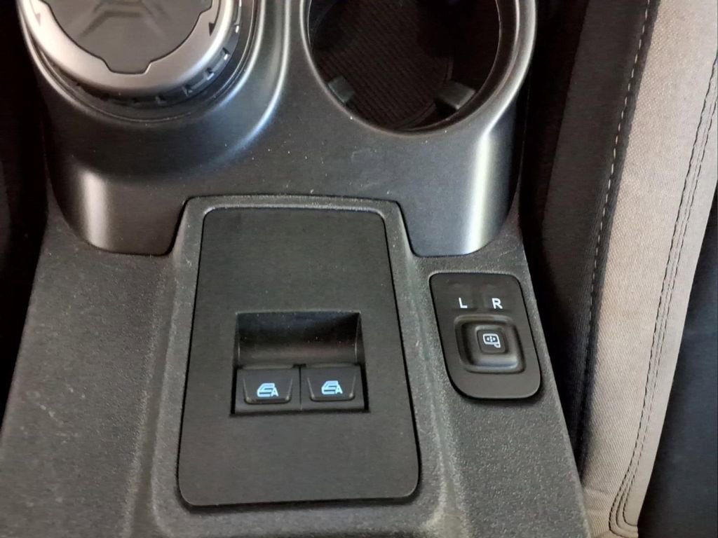 Certified 2023 Ford Bronco Big Bend AWD/4WD image 13