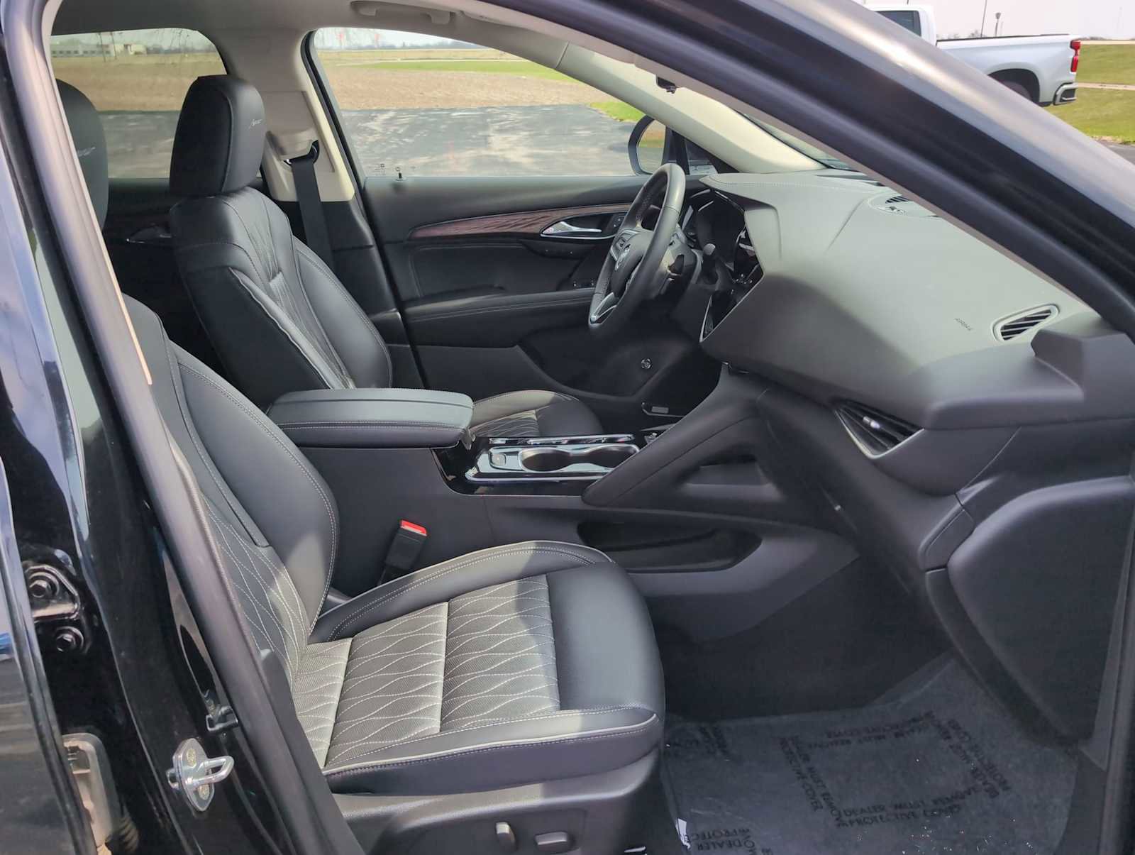 Used 2023 Buick Envision Avenir image 29