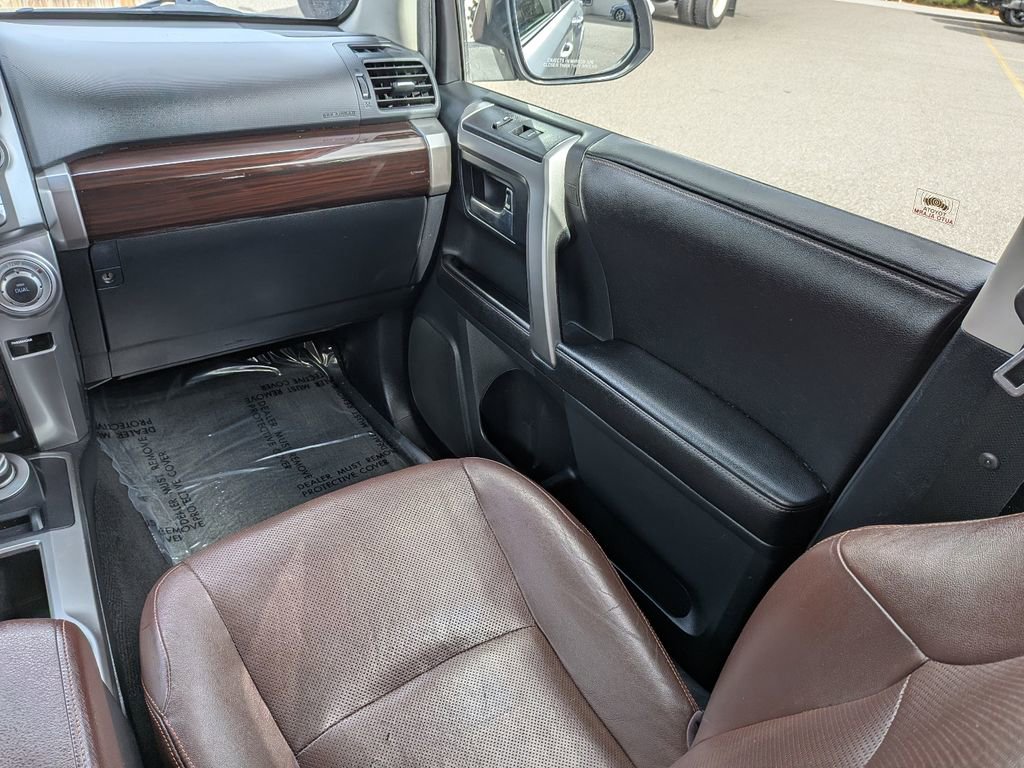 Used 2015 Toyota 4Runner Limited image 17