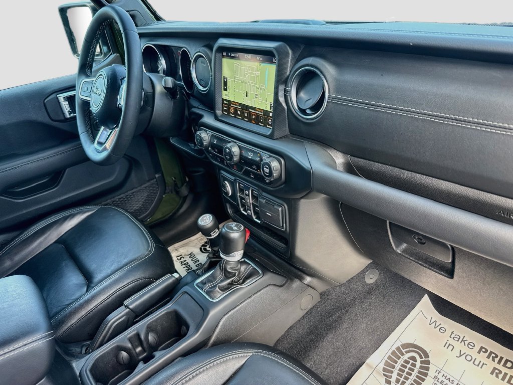 Used 2023 Jeep Wrangler Unlimited Sahara AWD/4WD image 34