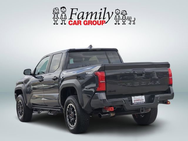 Used 2025 Toyota Tacoma TRD Off-Road image 3