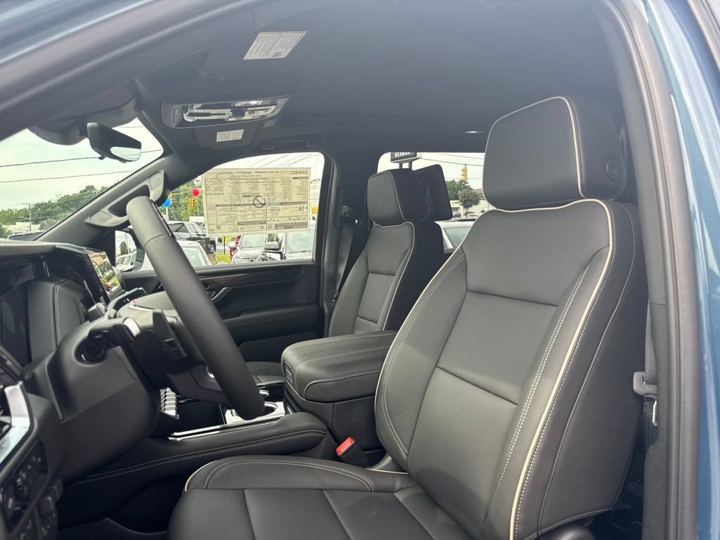 New 2026 GMC Yukon XL Elevation w/ Elevation Premium Package AWD/4WD image 17