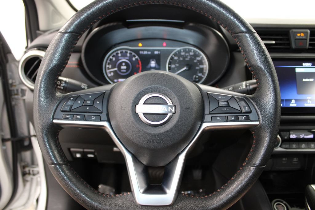 Used 2024 Nissan Versa SR FWD image 32