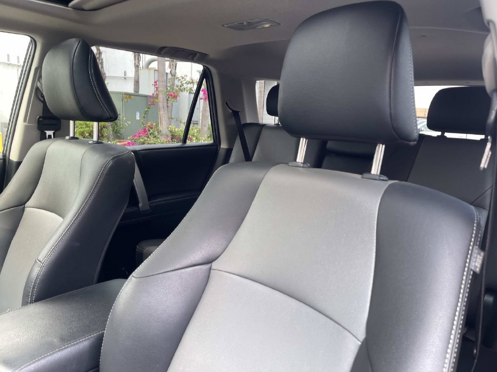 Used 2024 Toyota 4Runner SR5 Premium w/ Moonroof Package AWD/4WD image 21