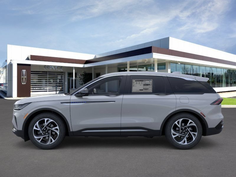 New 2026 Lincoln Nautilus Premier AWD/4WD image 3