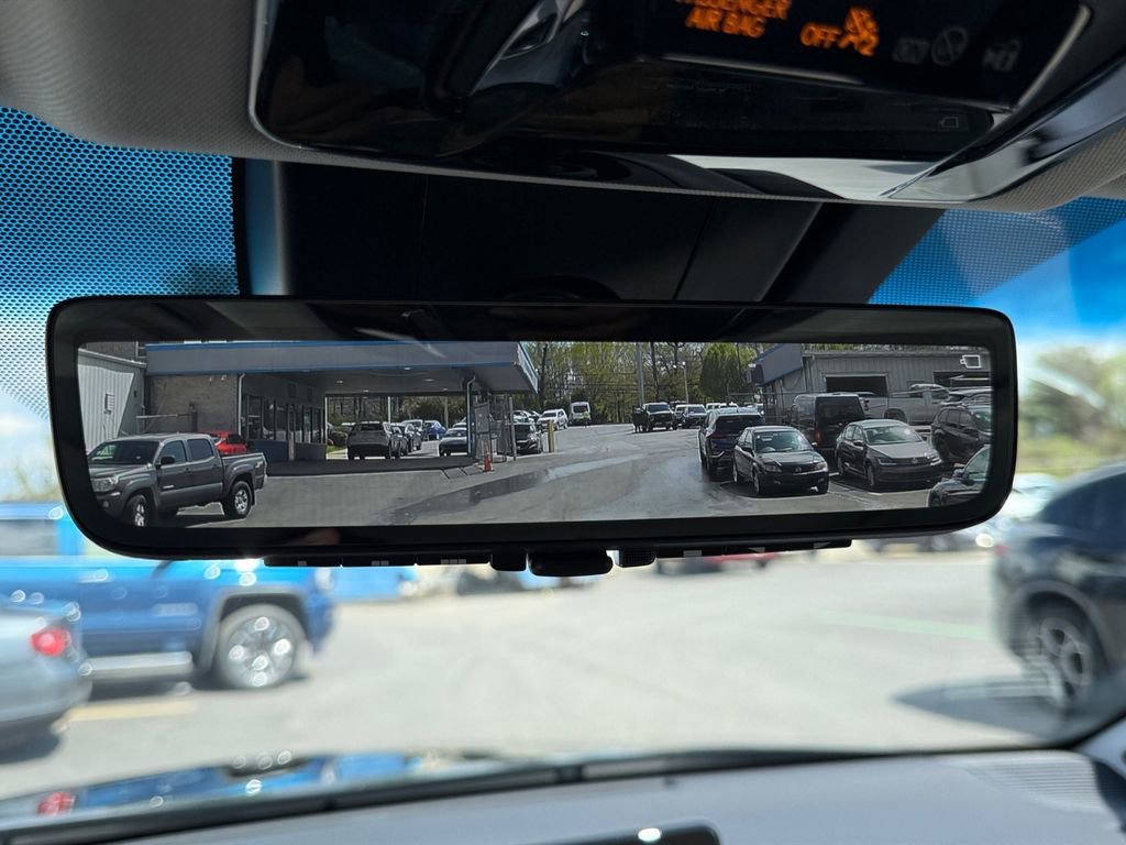 Used 2022 Toyota Venza Limited w/ Advanced Technology Package image 24