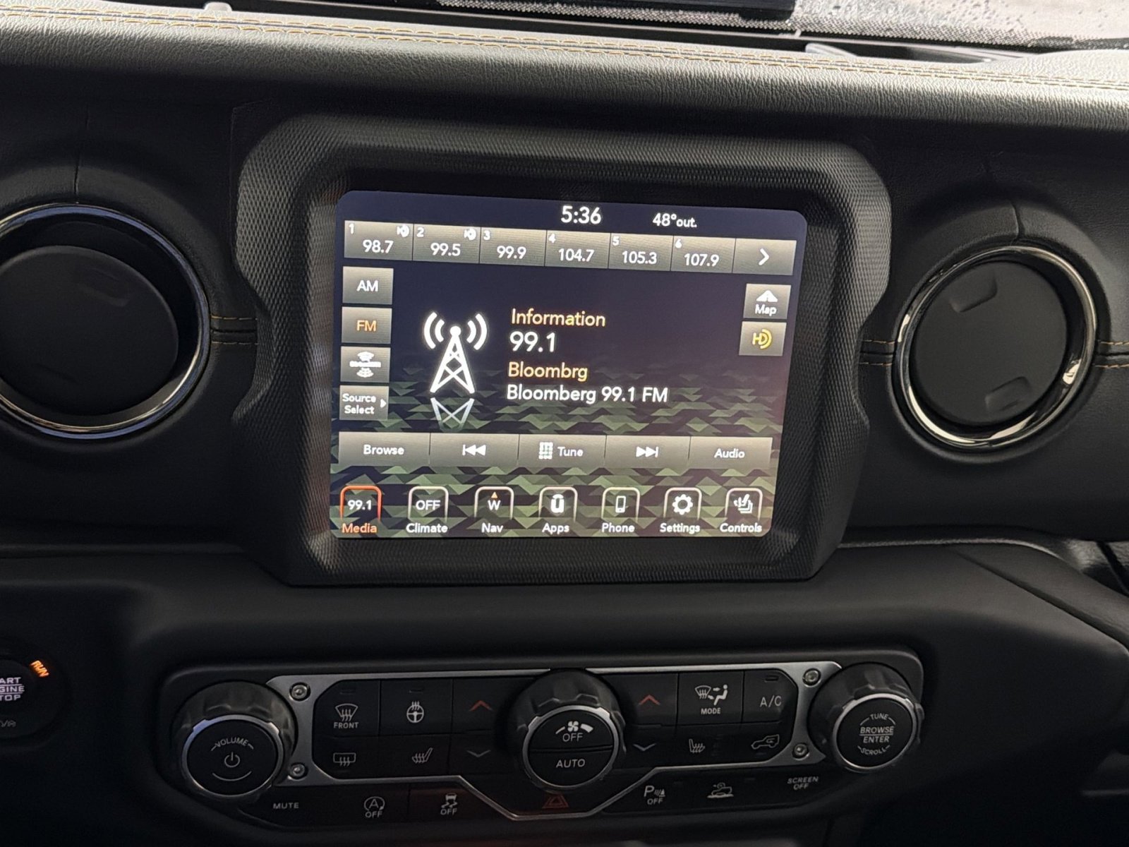 Used 2021 Jeep Wrangler Unlimited Sahara image 18