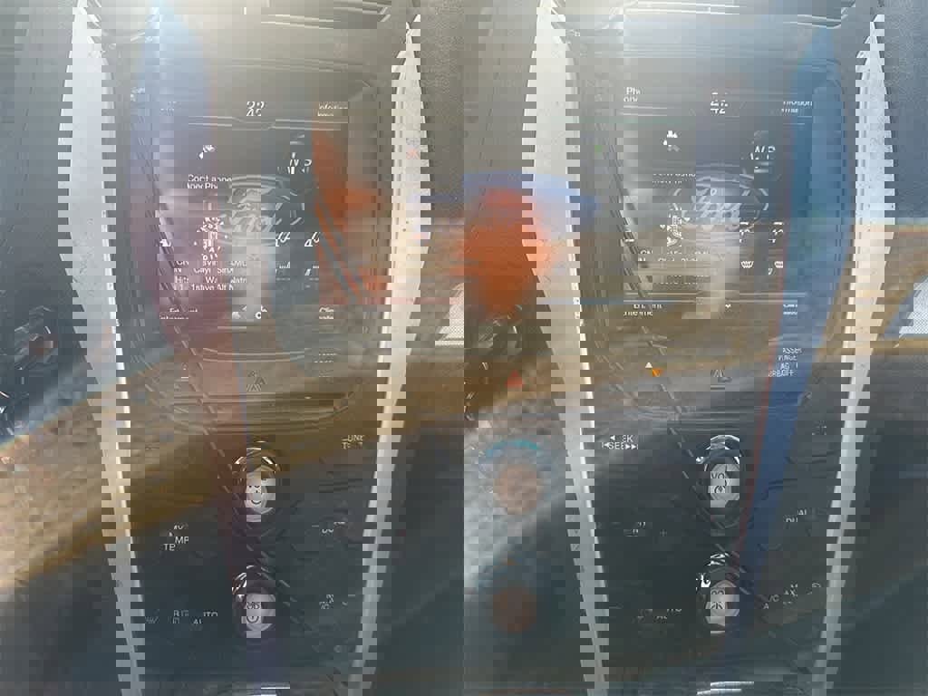 Used 2015 Ford Explorer XLT w/ Equipment Group 202A image 14