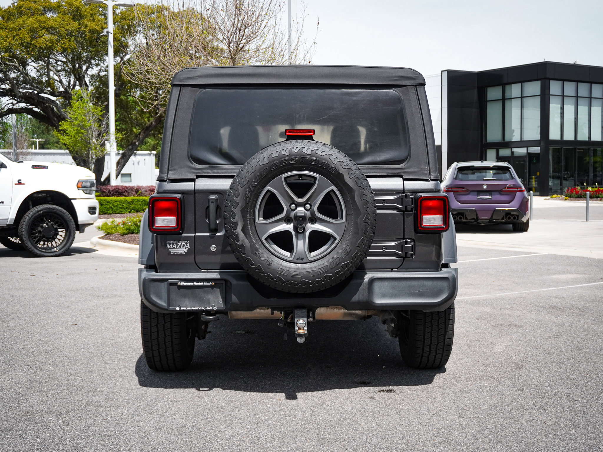 Used 2018 Jeep Wrangler Unlimited Sport S image 9