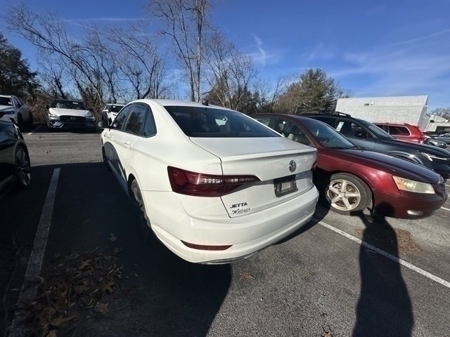 Used 2021 Volkswagen Jetta R-Line w/ R-Line Cold Weather Package image 16