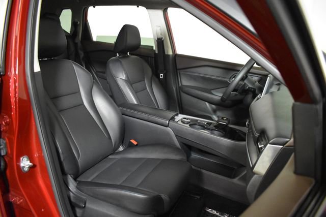 Used 2023 Nissan Rogue SV w/ SV Premium B Package AWD/4WD image 34