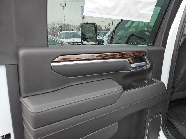 New 2026 GMC Sierra 2500 SLE w/ Preferred Package image 18