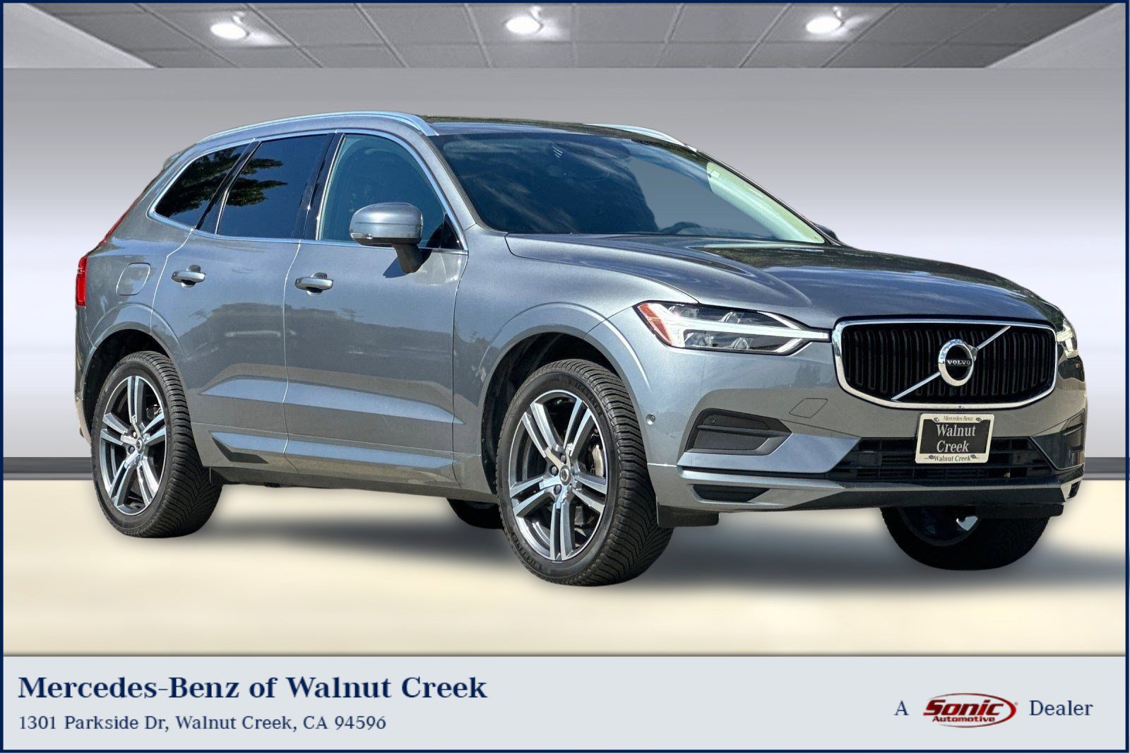 Used 2019 Volvo XC60 T5 Momentum w/ Premium Package