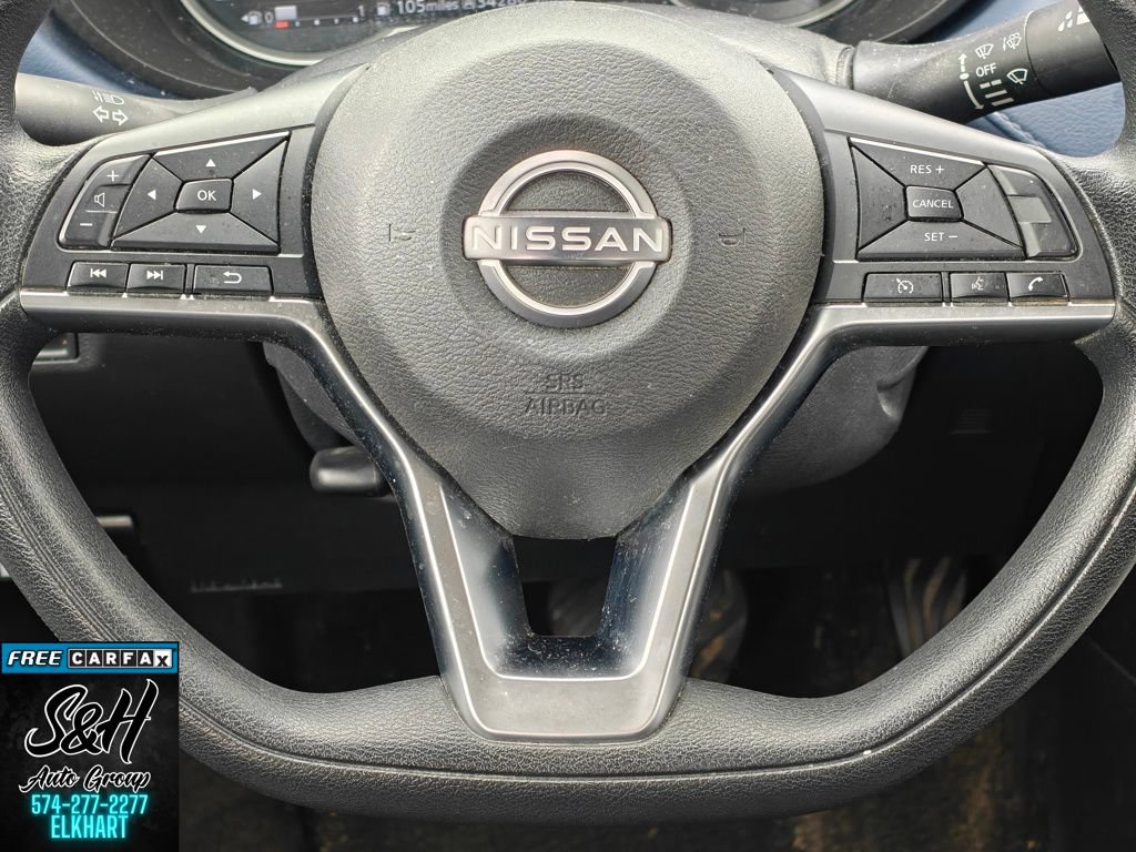 Used 2023 Nissan Versa SV FWD image 5