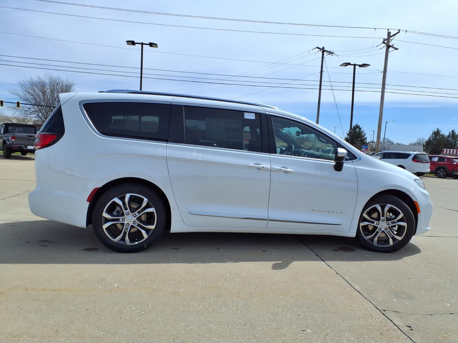 New 2026 Chrysler Pacifica Pinnacle FWD image 35