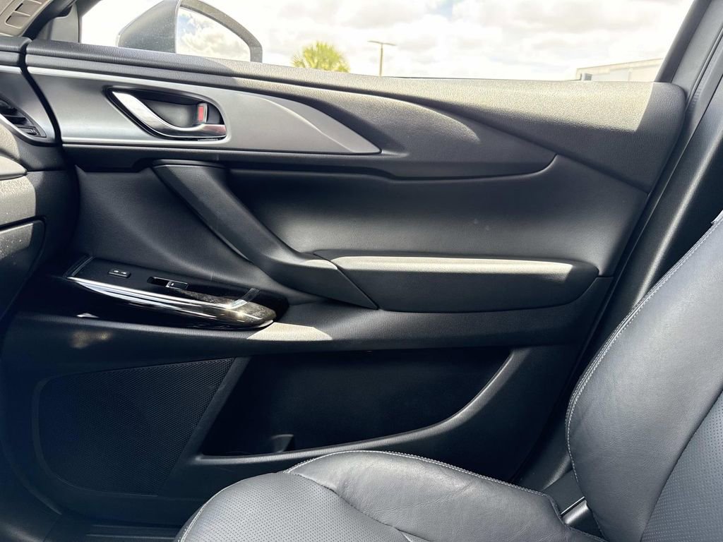 Certified 2023 MAZDA CX-9 Touring image 33