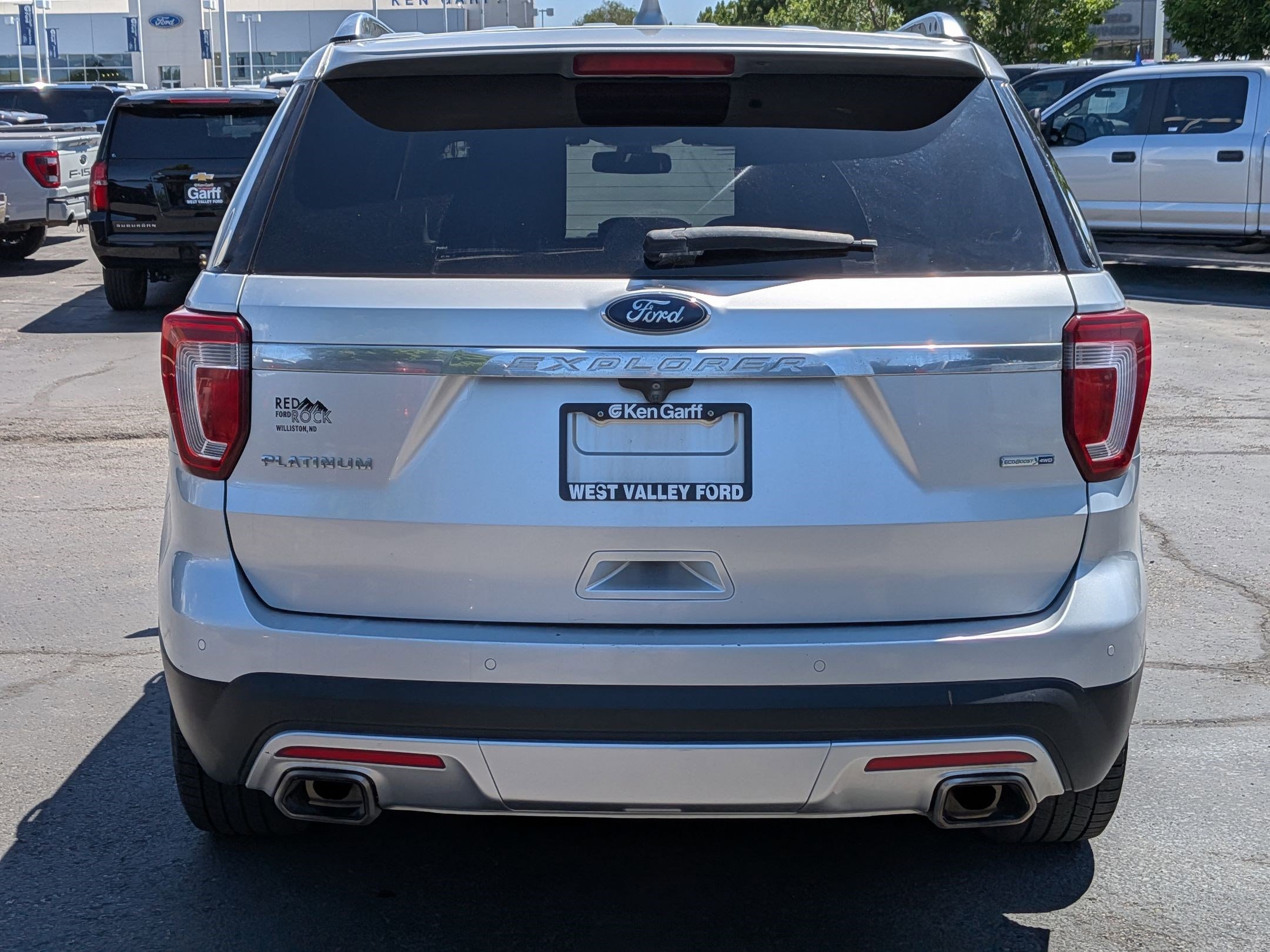 Used 2017 Ford Explorer Platinum AWD/4WD image 5