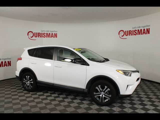 Used 2018 Toyota RAV4 LE w/ All Weather Liner Package AWD/4WD image 9