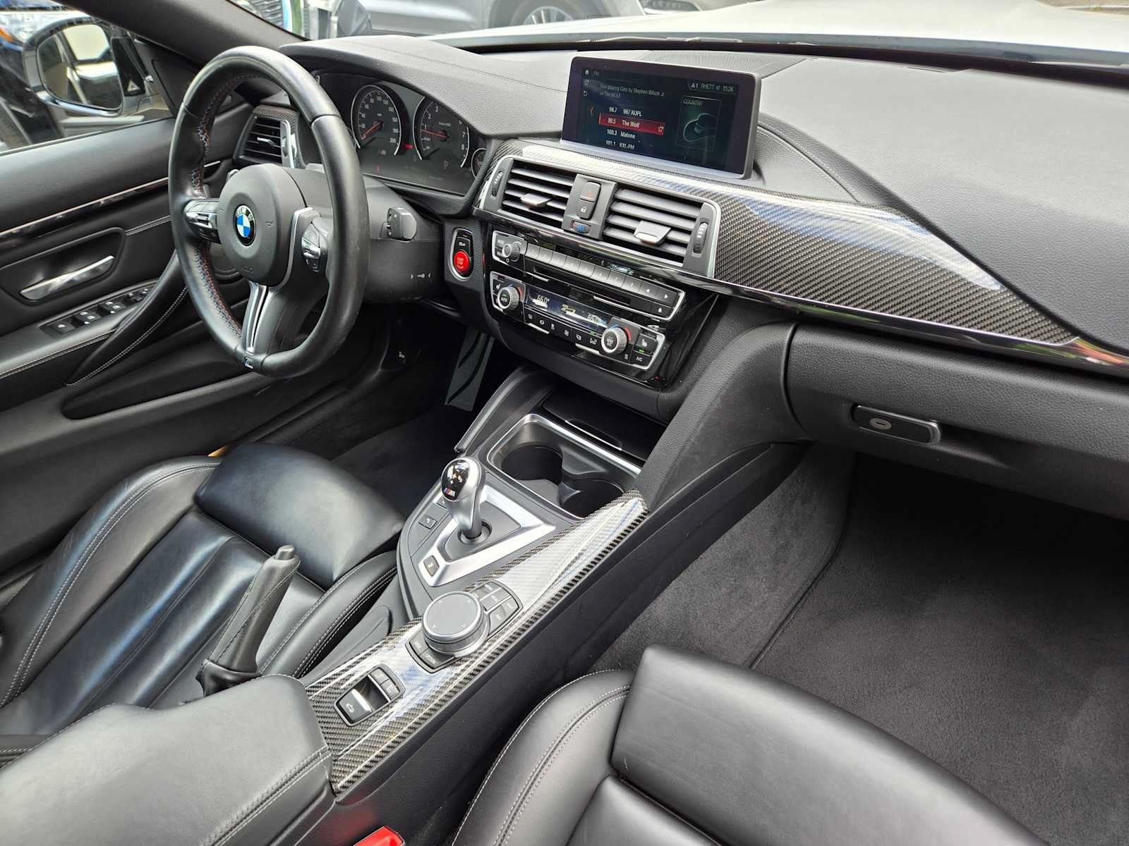 Used 2020 BMW M4 Convertible RWD image 10