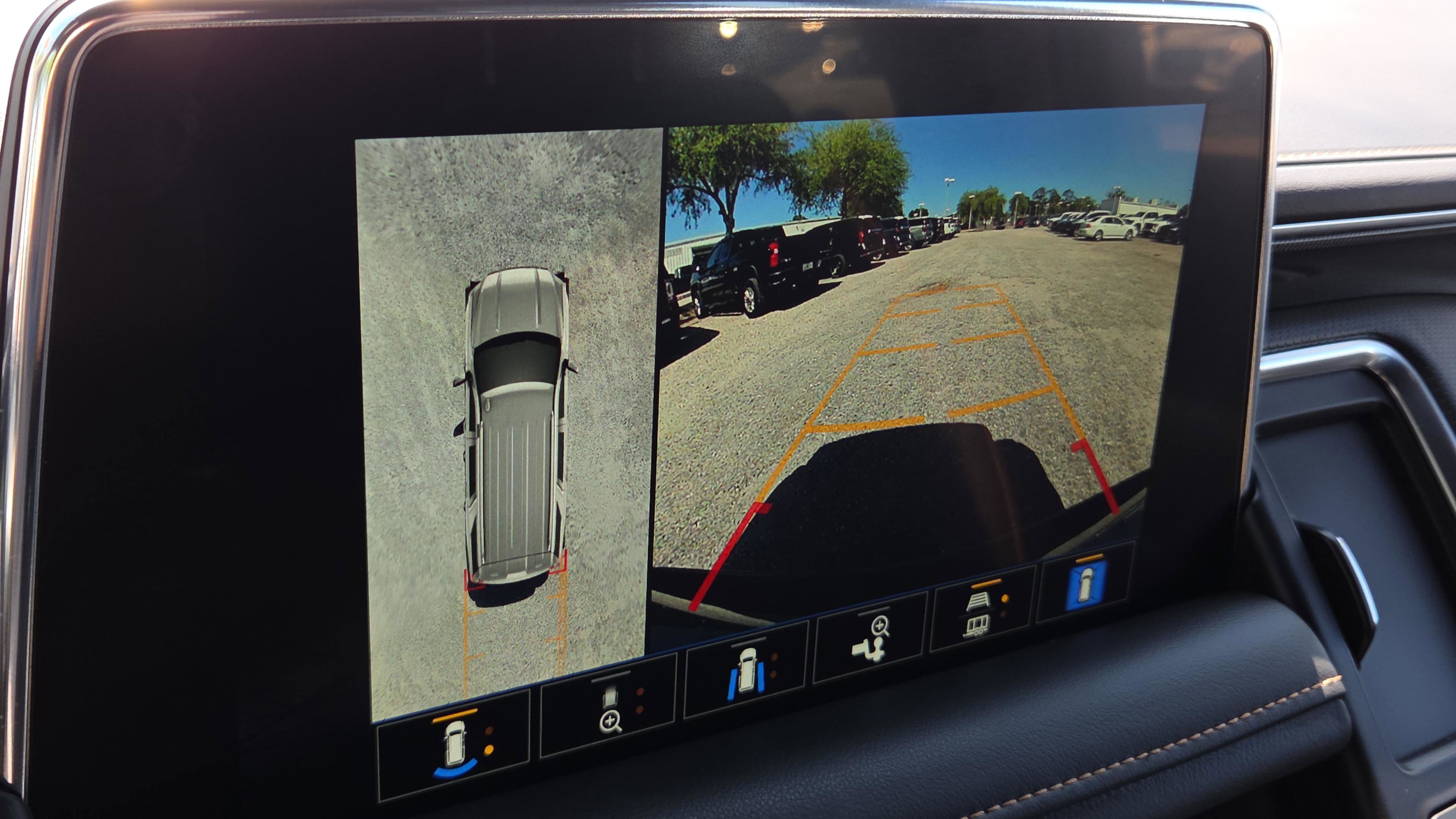 Used 2023 GMC Yukon XL AT4 w/ AT4 Premium Plus Package image 24