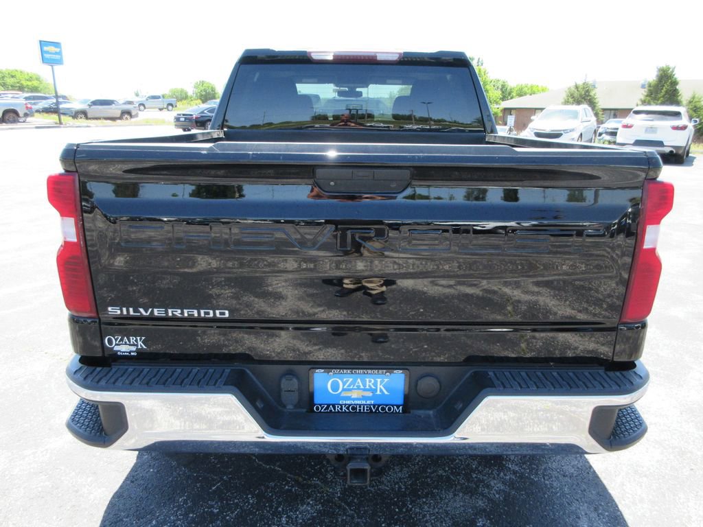 Certified 2019 Chevrolet Silverado 1500 LT w/ All-Star Edition AWD/4WD image 4