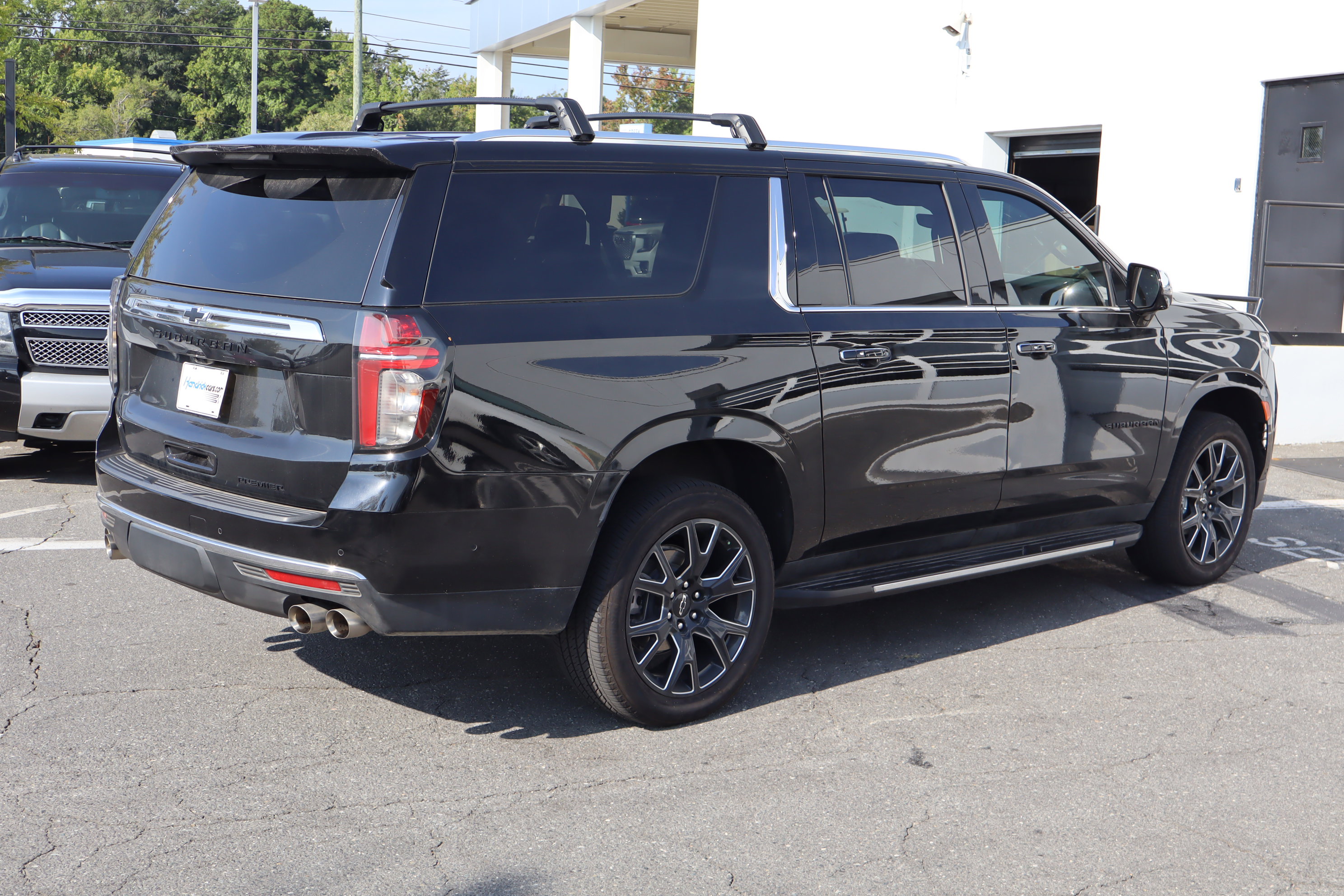 Certified 2024 Chevrolet Suburban Premier w/ Advanced Technology Package image 10