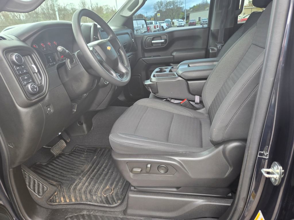 Used 2023 Chevrolet Silverado 1500 Custom w/ LPO, Dark Essentials Package image 7
